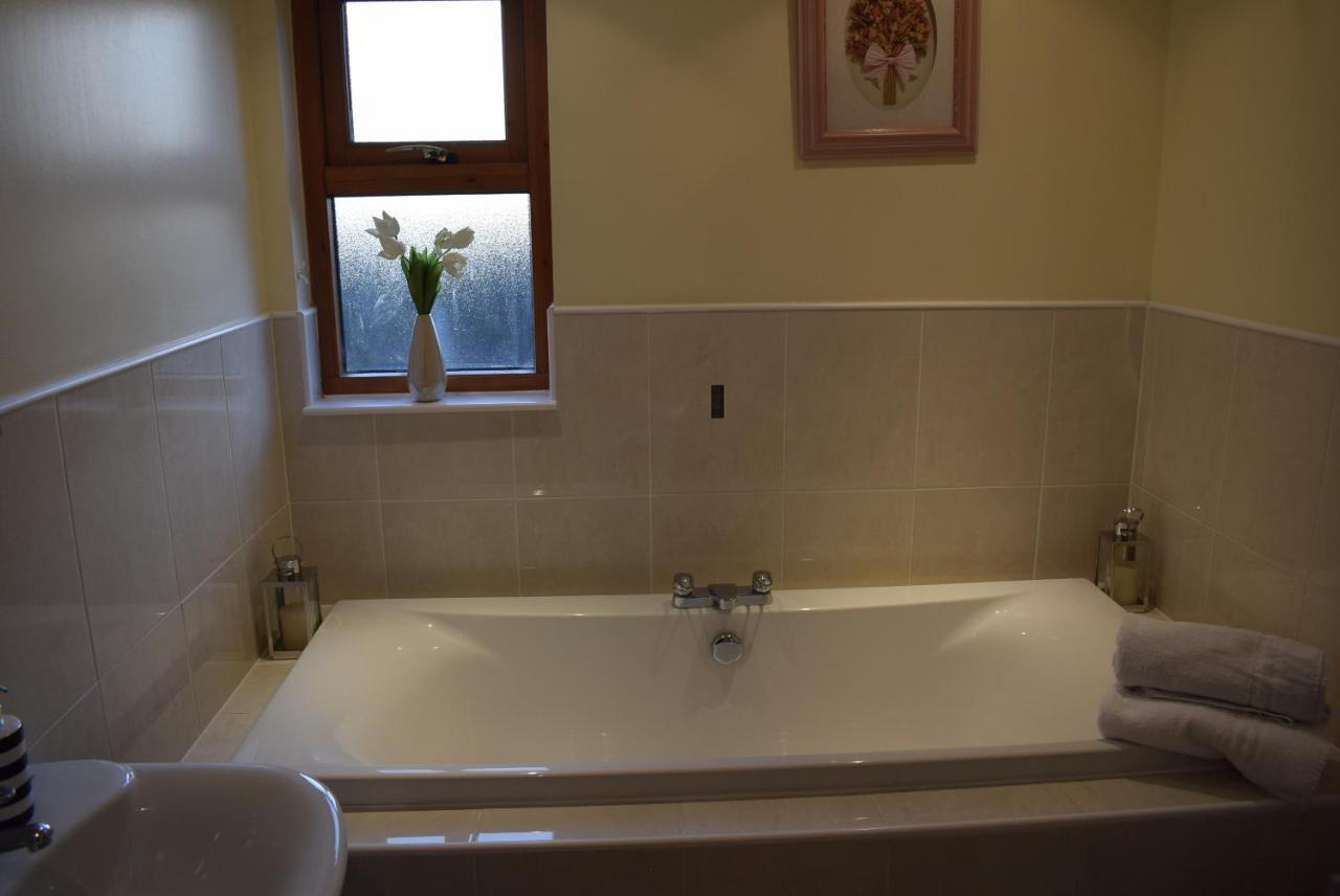 Kelpies Serviced Apartments Kavanagh- 5 Bedrooms Батгэйт Экстерьер фото