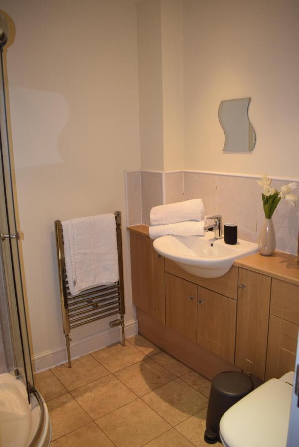 Kelpies Serviced Apartments Kavanagh- 5 Bedrooms Батгэйт Экстерьер фото
